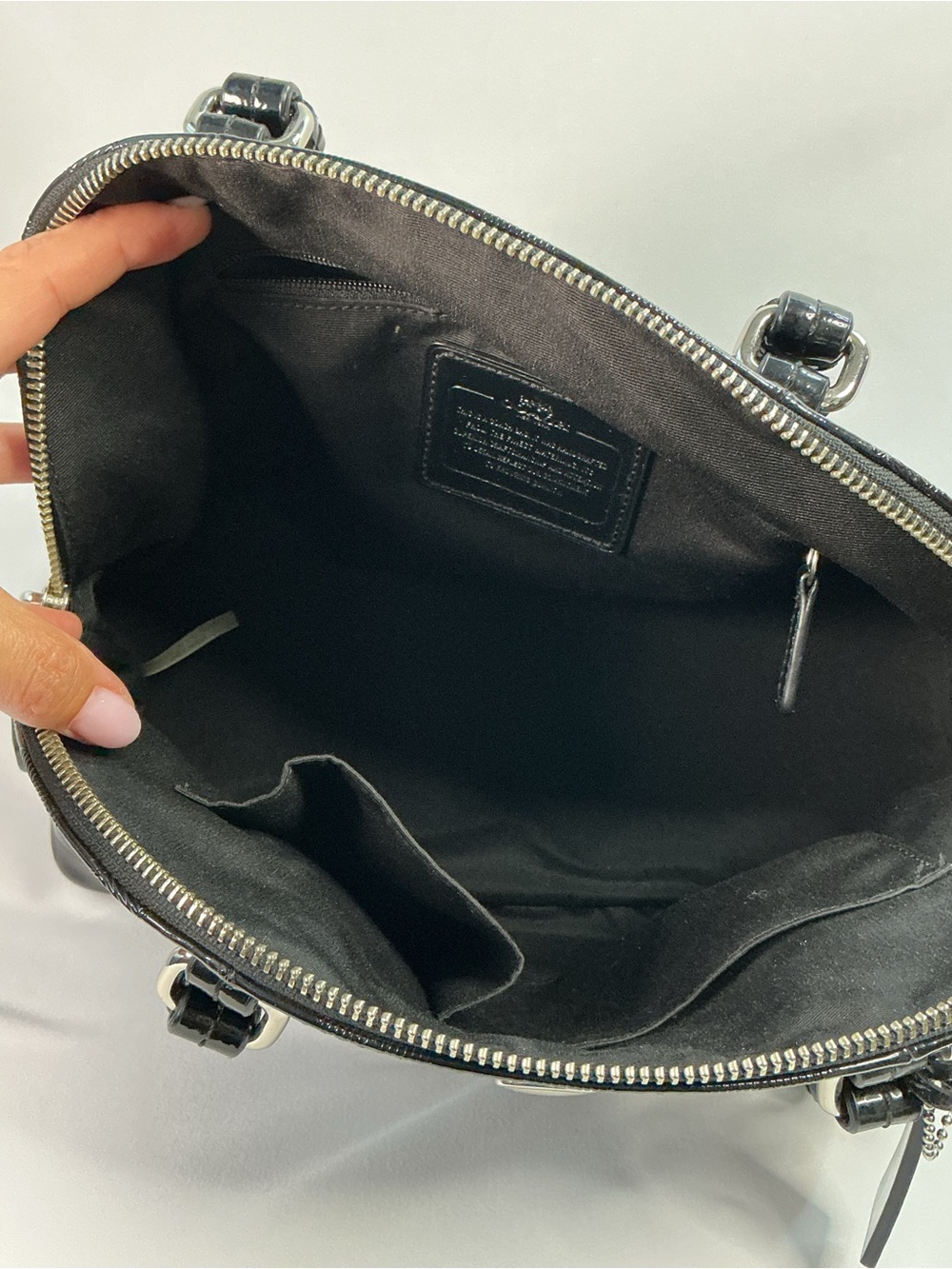 Coach | Peyton Link C Embossed Patent Leather Domed Satchel F32583 - Picture 10 of 15
